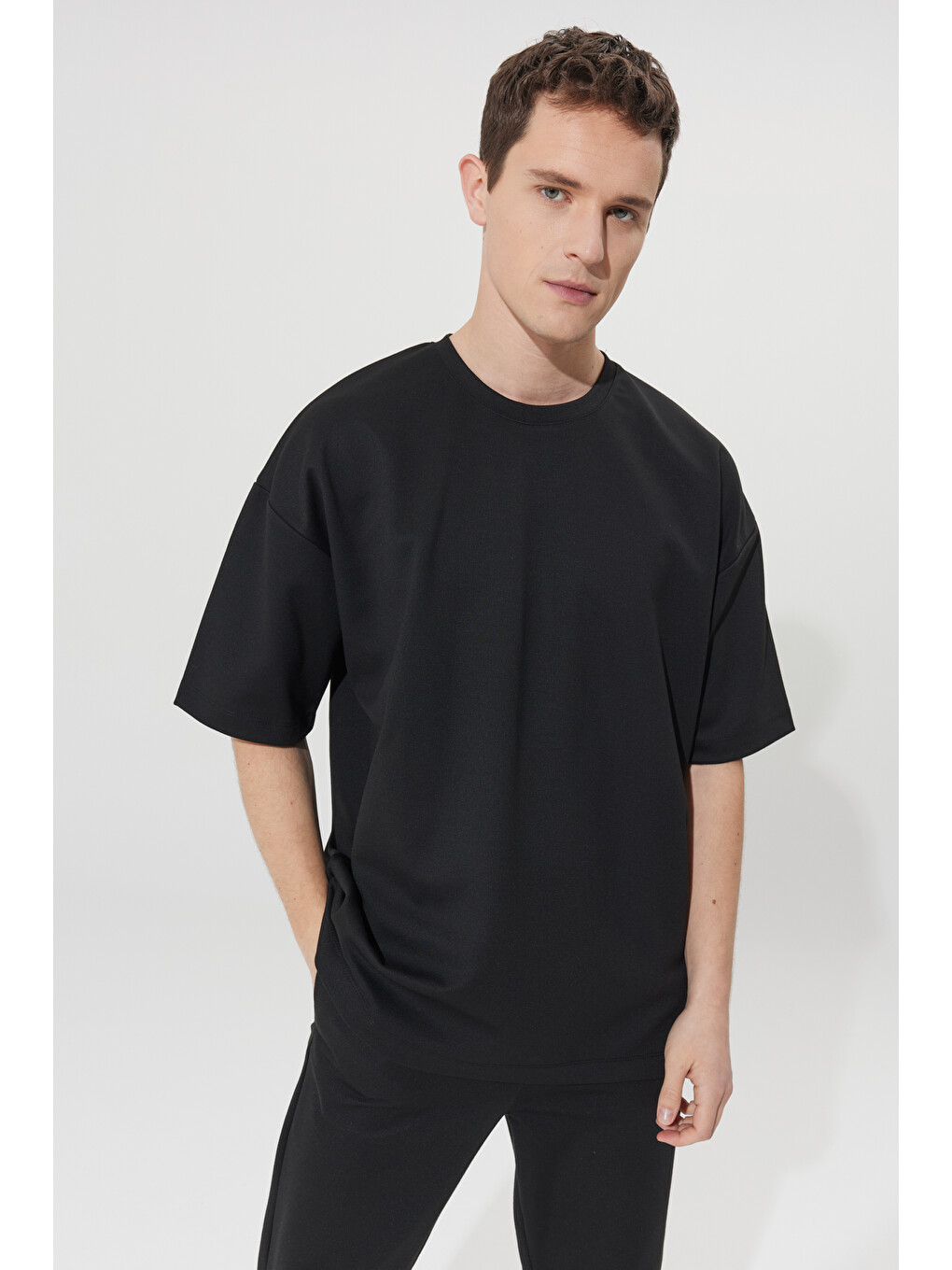 Erkek Siyah Oversize Bol Kesim Bisiklet Yaka Kısa Kollu Sweatshirt-6