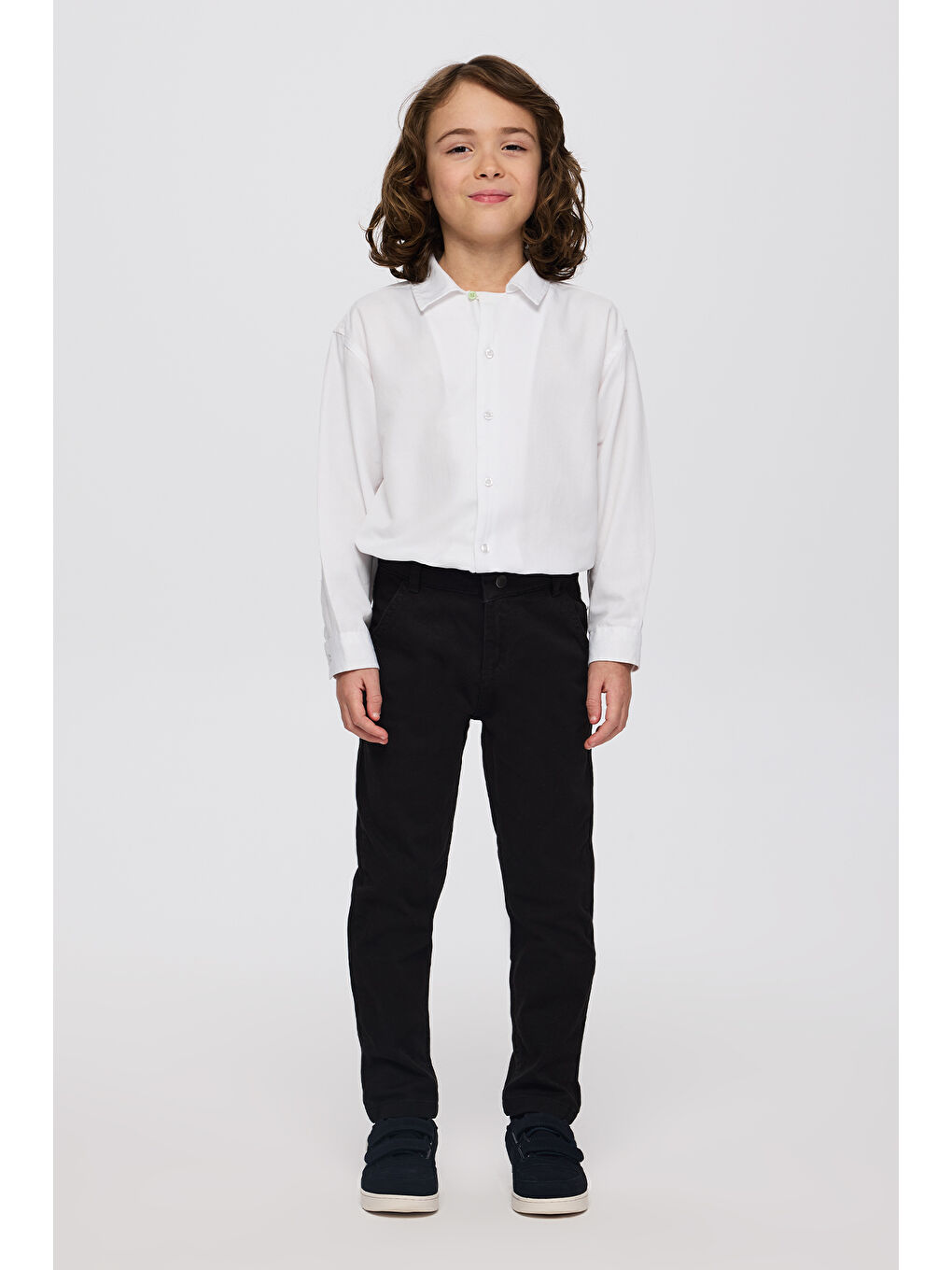 Erkek Çocuk Beli Lastikli Pile Detaylı Siyah Pantolon