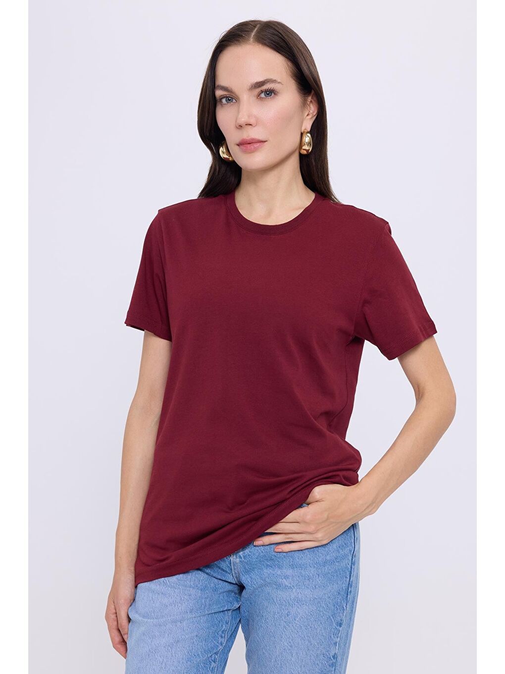 Kadın Slim Fit Dar Kesim Pamuklu Yumuşak Doku Elastanlı Esnek Kumaş Basic Bordo Bisiklet Yaka Tişört-3