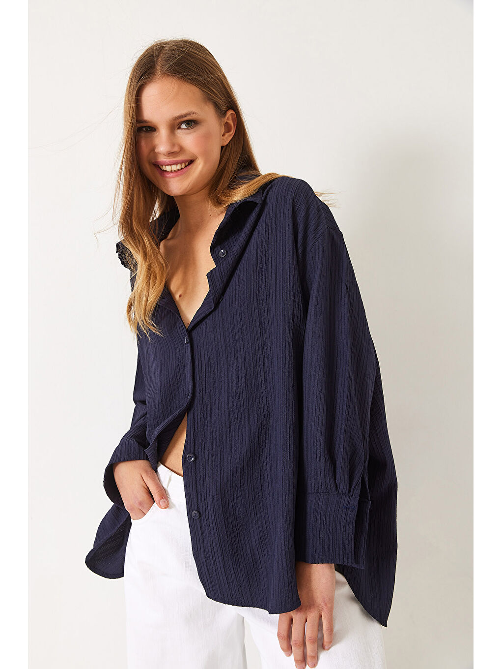 Lacivert Kadın Düşük Omuz Oversize Basic Bürümcük Gömlek-6