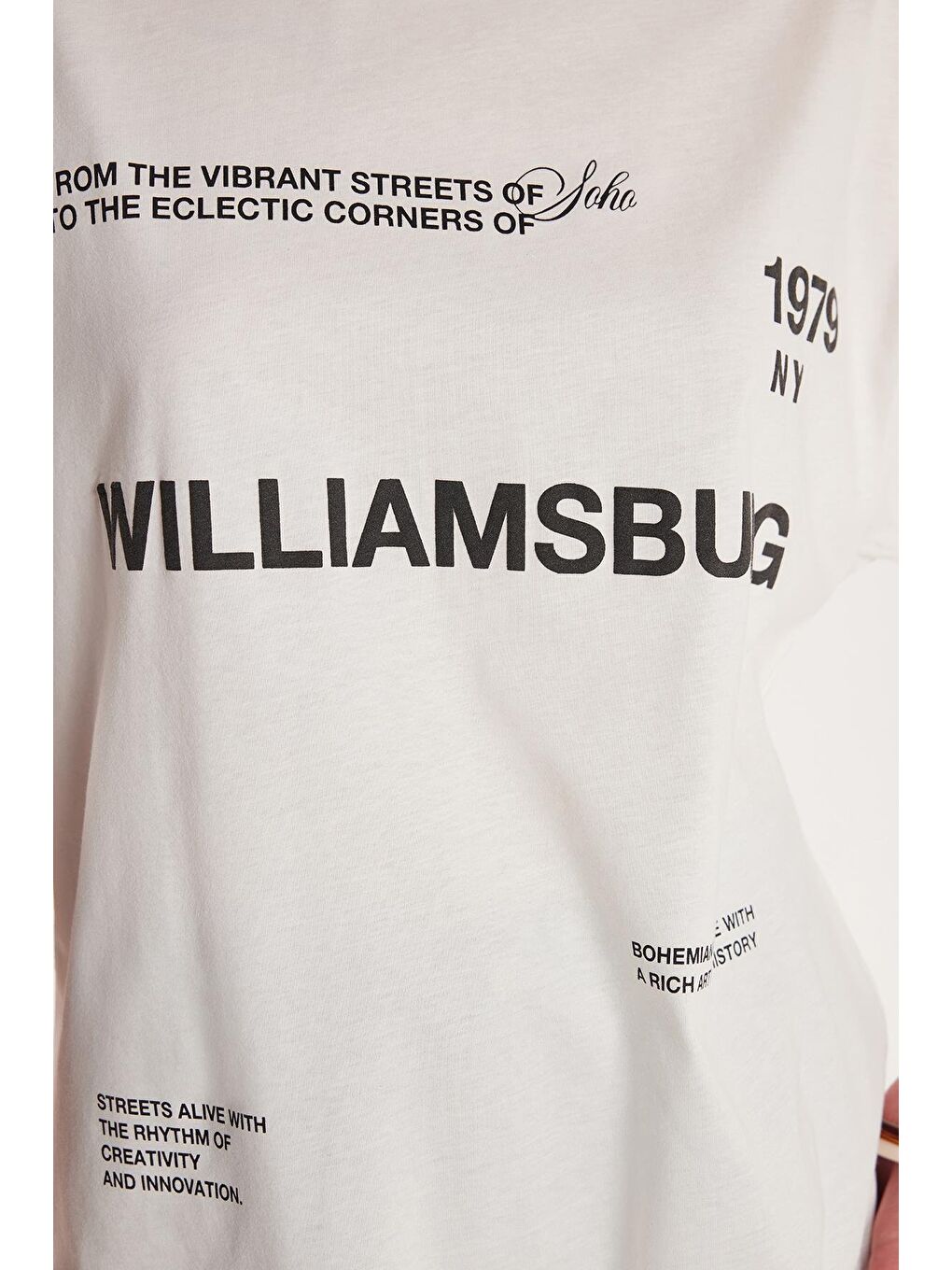 Kadın Relax Fit Rahat Kesim %100 Pamuk Kısa Kollu Baskılı Bisiklet Yaka Ekru Tişört-2