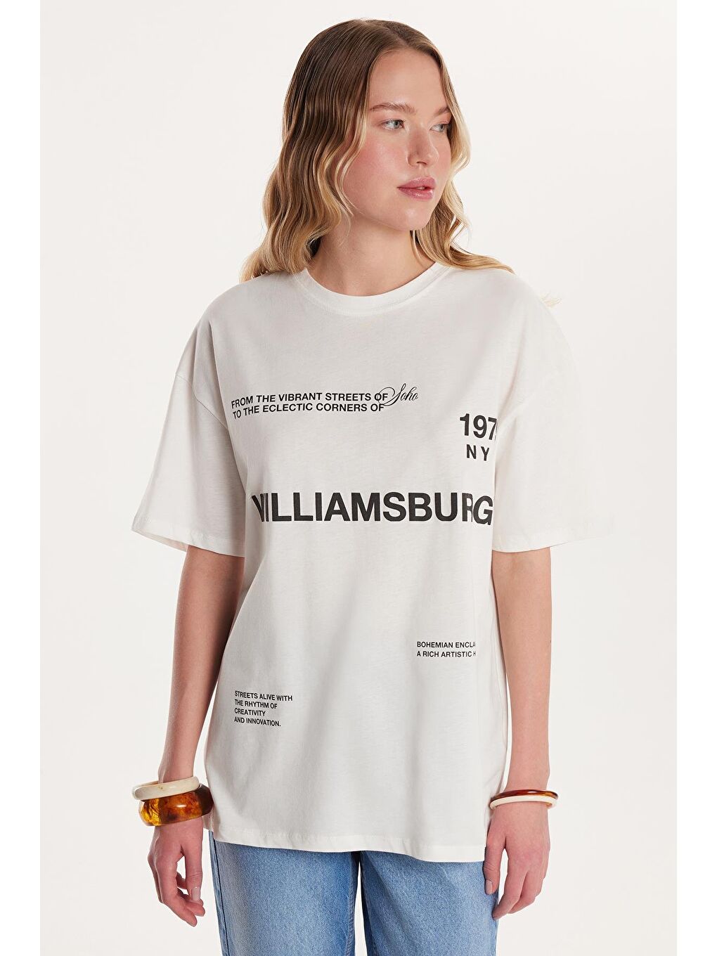 Kadın Relax Fit Rahat Kesim %100 Pamuk Kısa Kollu Baskılı Bisiklet Yaka Ekru Tişört-3