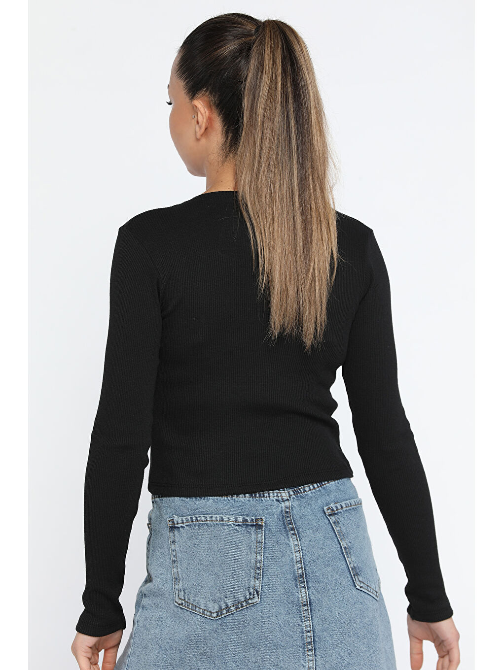 GÜLSELİ Siyah Kaşkorse Elastanlı Ön Çıtçıtlı Crop Top Bluz - 2