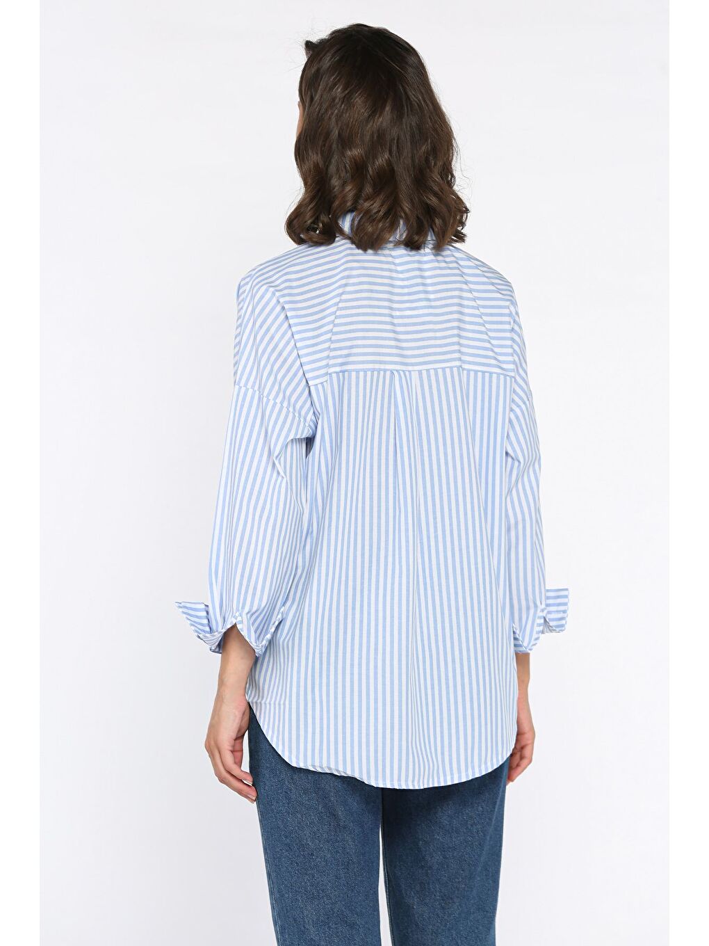Mavi Çizgili Cepli Kadın Salaş Gömlek-2