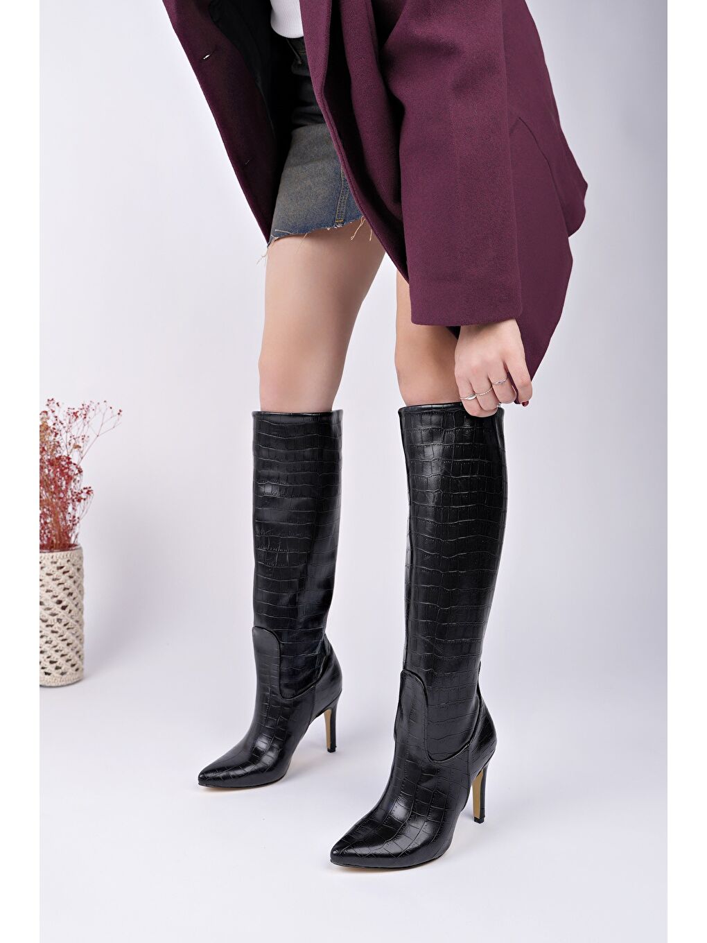 Siyah CLARİSSA Sivri Burun Kroko Desenli İnce Topuklu Kadın Çizme