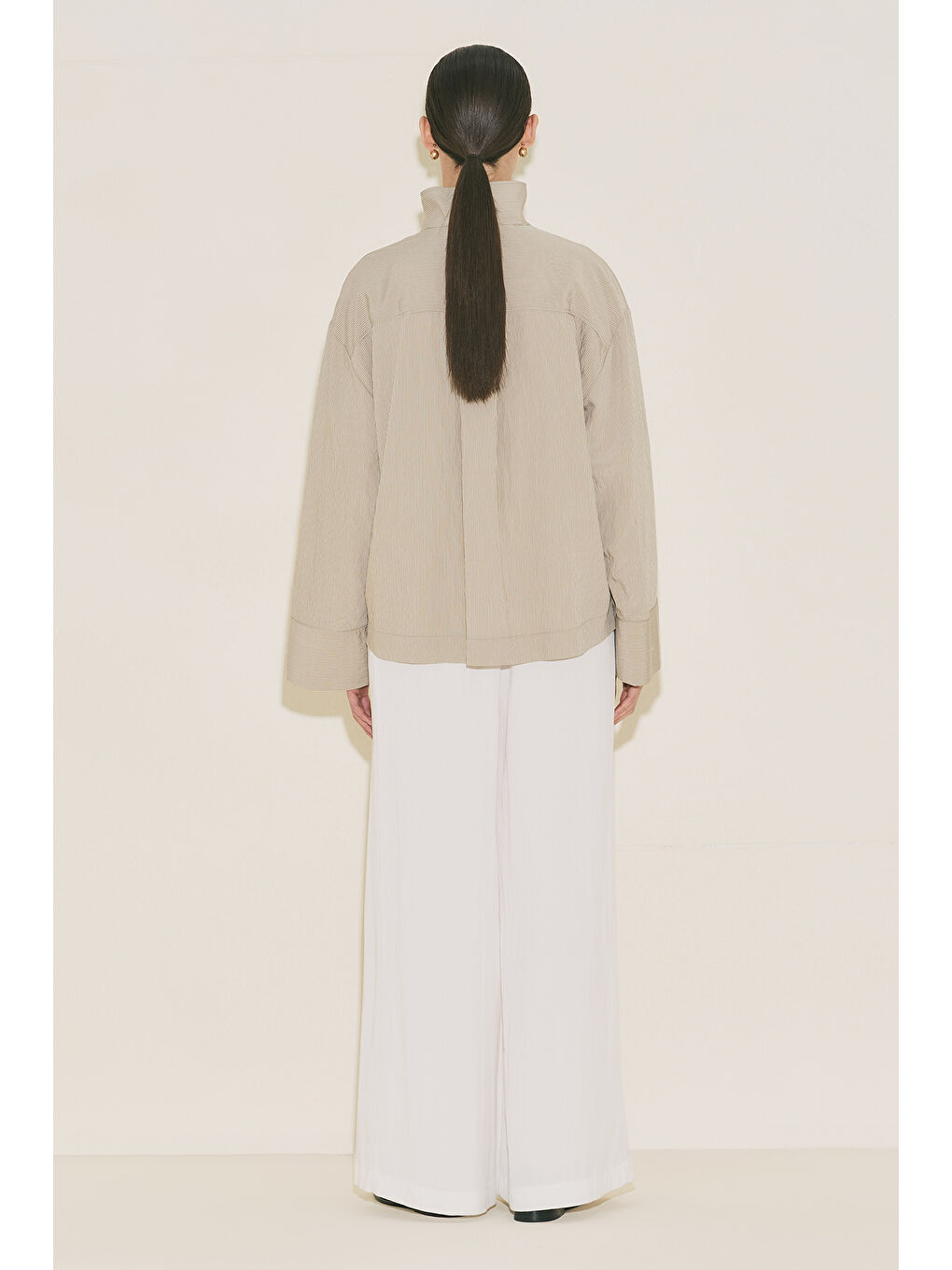 Geniş Yaka Çizgili Bluz Bej-5