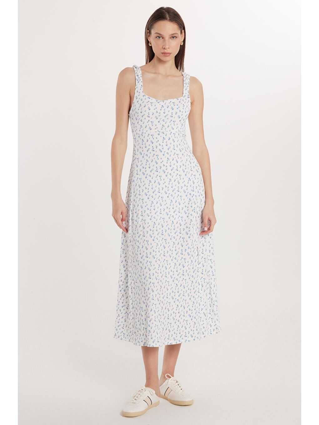 Karışık Kadın Slim Fit Dar Kesim İnce Askılı Kare Yaka Baskılı Gofre Kumaş Elbise