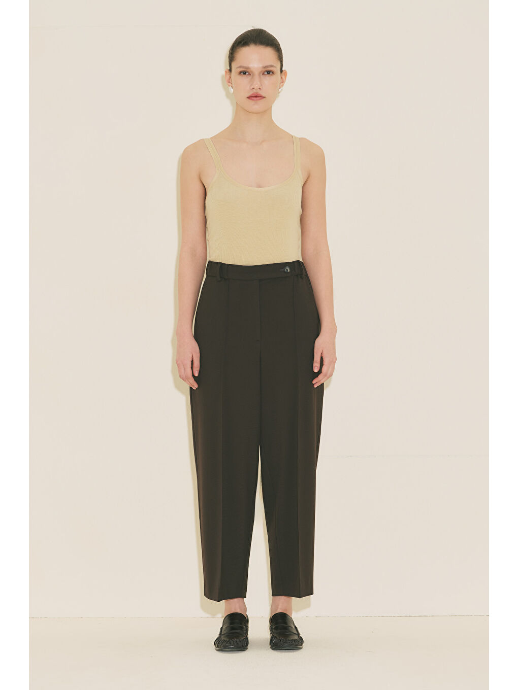 Kahverengi Barrel Kumaş Pantolon Acı Kahve-1