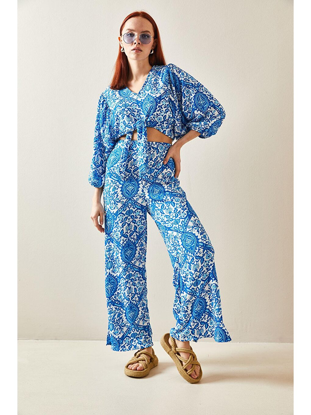 Turkuaz Çiçek Desenli Salaş Dökümlü İkili Takım 5YXK8-48187-13-3