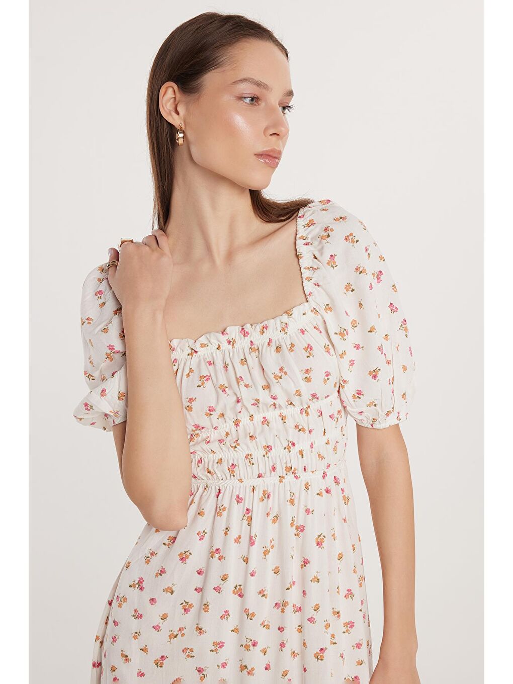 Karışık Kadın Relax Fit Rahat Kesim Beli Lastikli Balon Kol U Yaka Baskılı Elbise-1