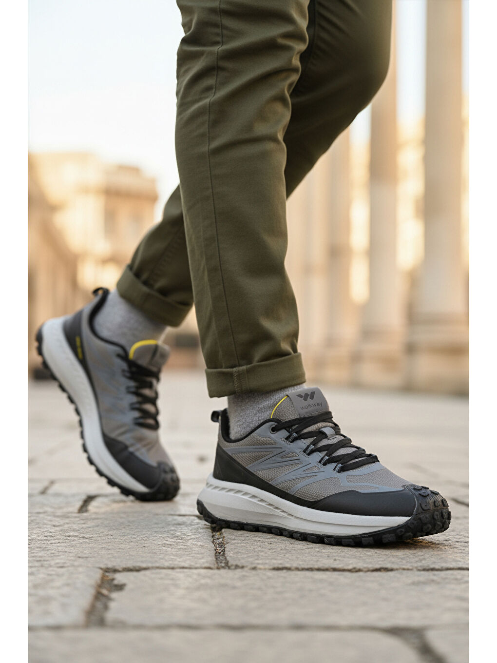 Gri Füme Kaymaz Bağcıklı Esnek Erkek Spor Ayakkabı Osiria 2035 M-2