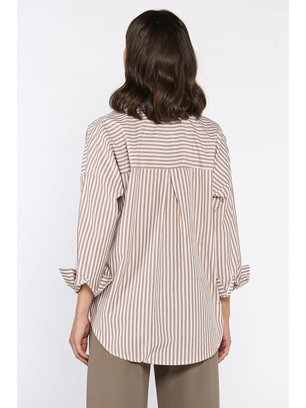 Bej Çizgili Cepli Kadın Salaş Gömlek-2