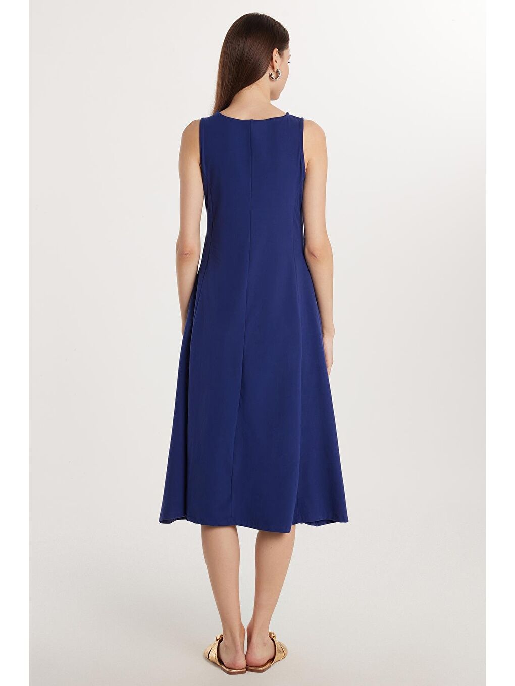 Kadın Slim Fit Dar Kesim Sıfır Kol Bisiklet Yaka Lacivert Elbise-4