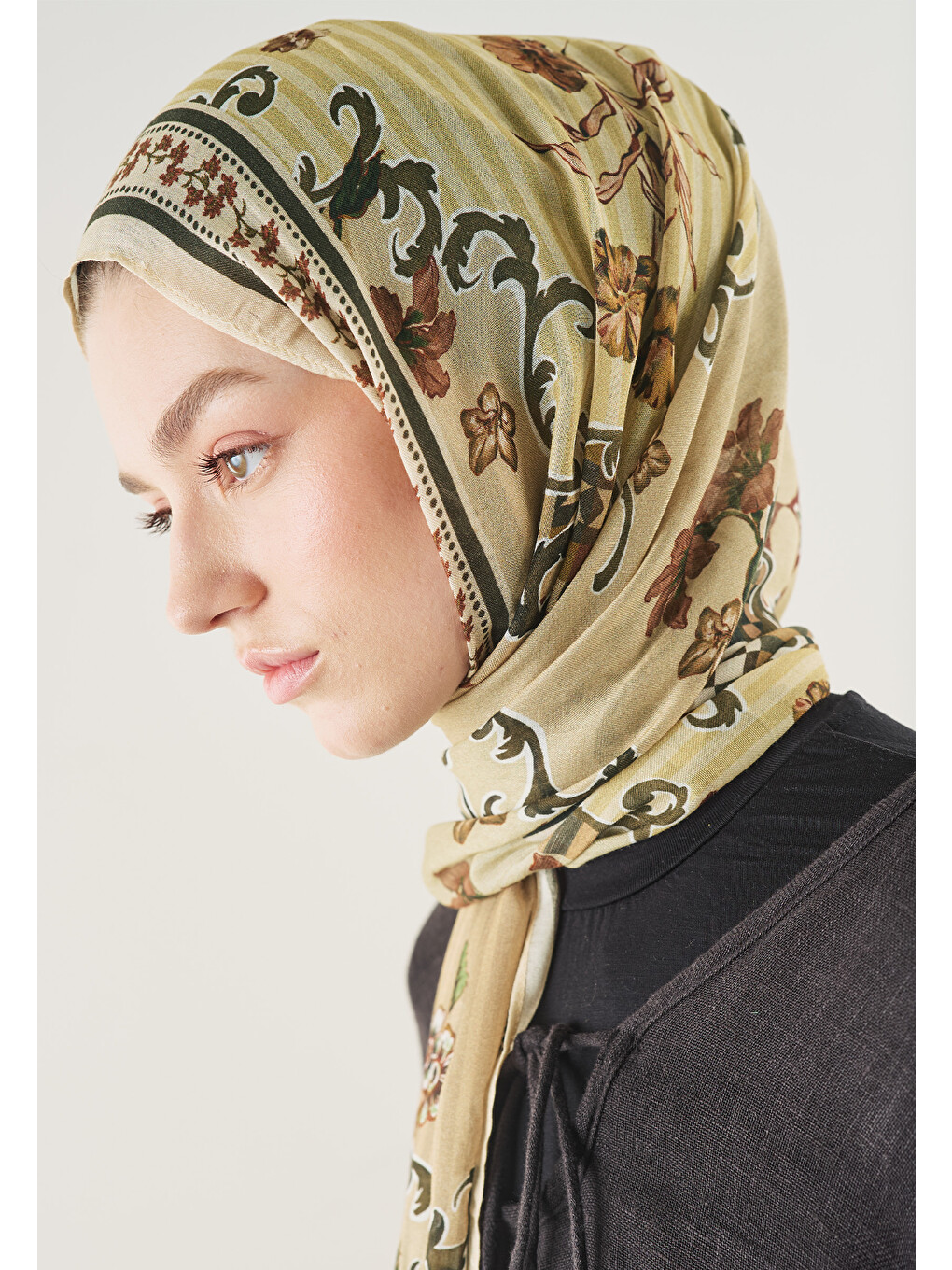 Ethnic Garden Desen Soft Viskon Şal Soft Yeşil-3