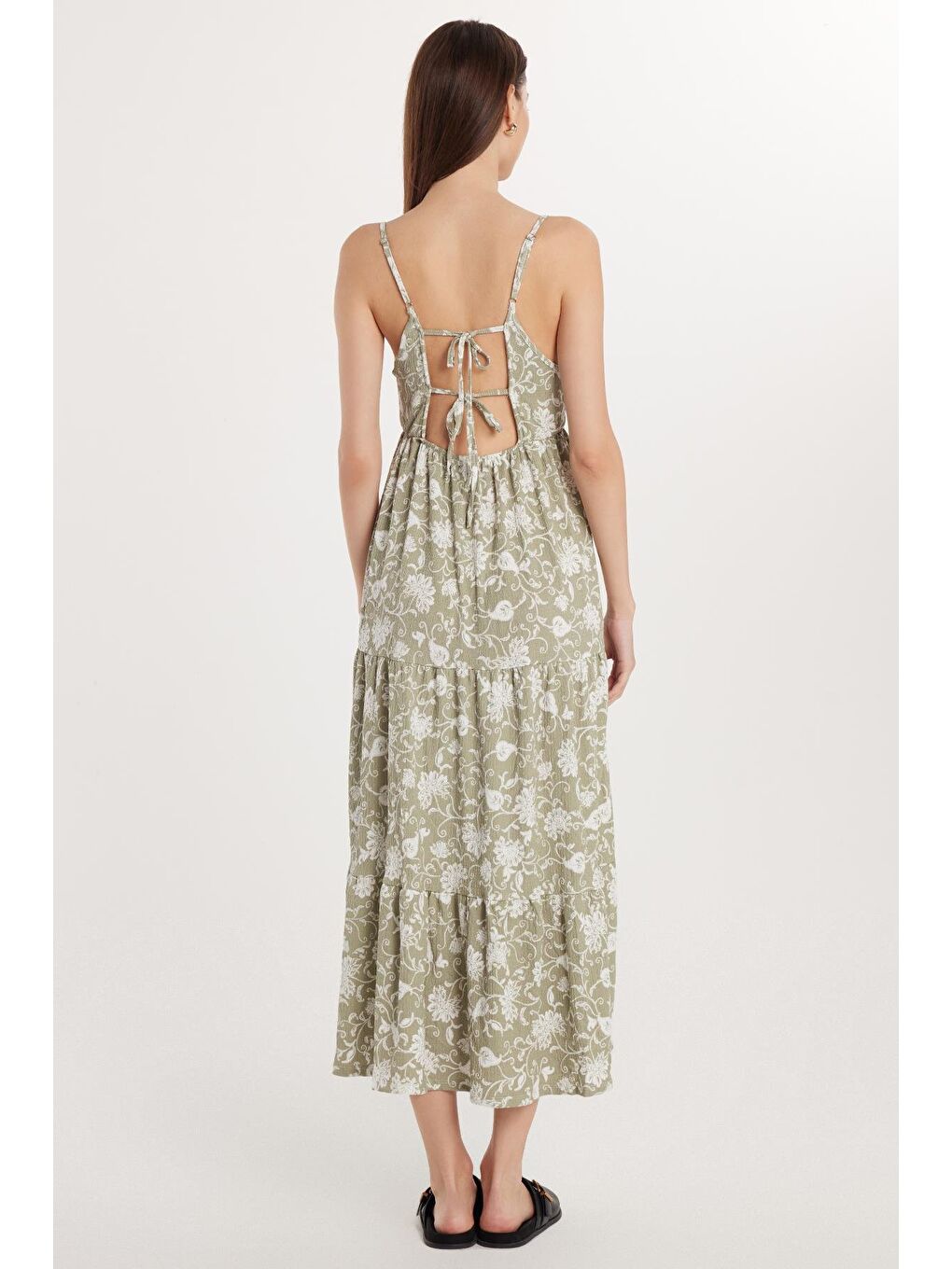 Karışık Kadın Regular Fit İnce Askılı Kare Yaka Bağlama Detaylı Baskılı Elbise-4