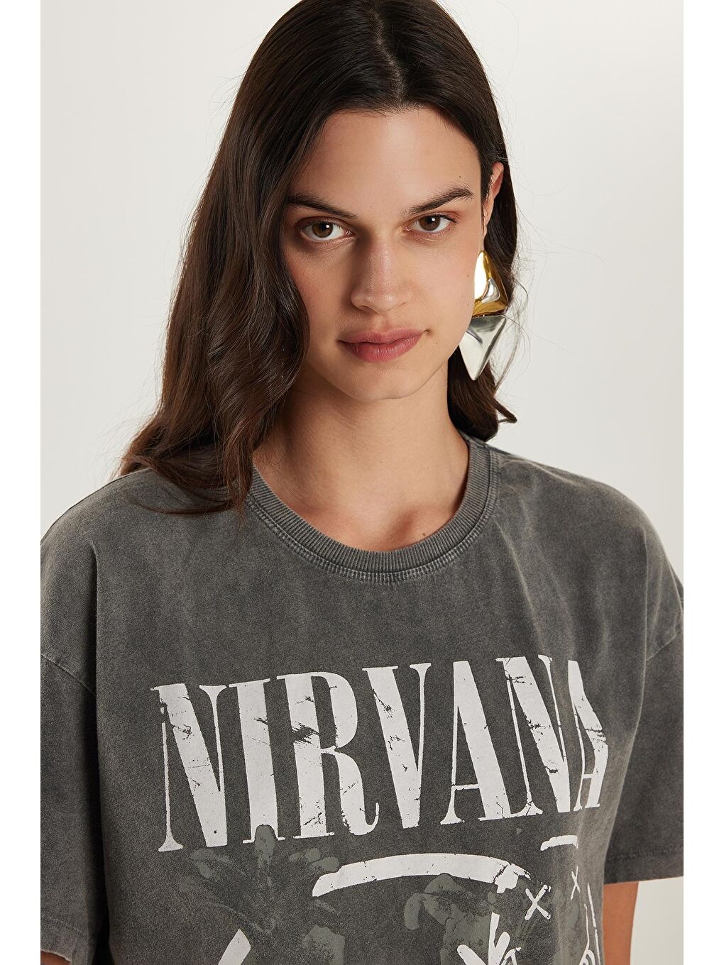 Kadın Relax Fit Rahat Kesim %100 Pamuk Kısa Kollu Bisiklet Yaka Baskılı Antrasit Tişört-1