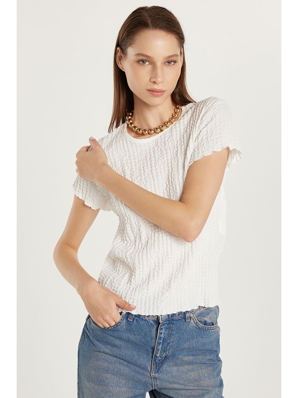 Kadın Slim Fit Dar Kesim Kısa Kollu Bisiklet Yaka Ekru Tişört-3