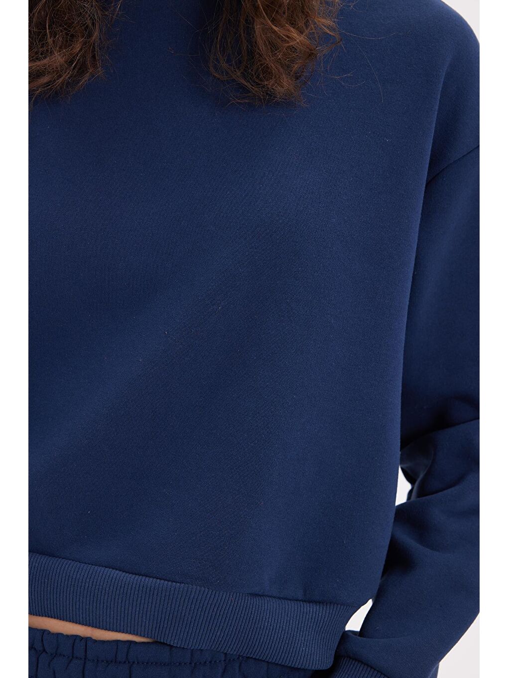 Kadın Regular Fit Pamuklu 3 İplik Yumuşak Dokulu İçi Polarlı Bisiklet Yaka Lacivert Eşofman Takımı-2