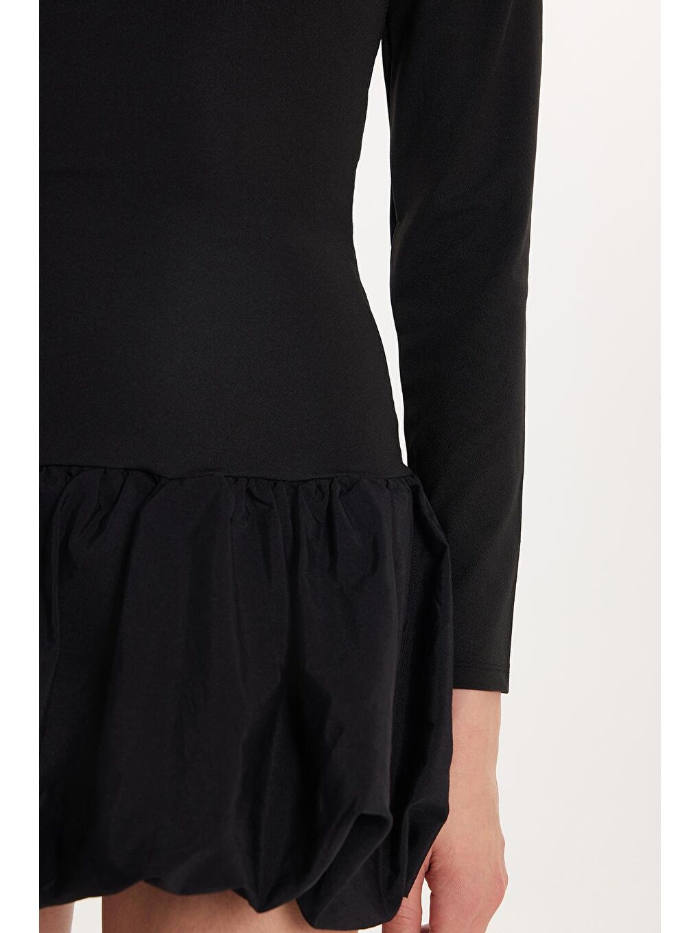 Kadın Slim Fit Dar Kesim Uzun Kollu Bisiklet Yaka Mini Siyah Elbise-2