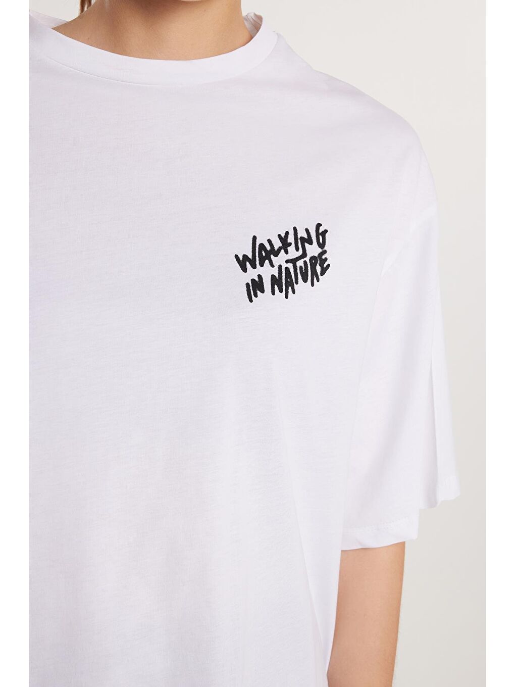 Kadın Regular Fit %100 Pamuk Beyaz Baskılı Bisiklet Yaka Tişört-1