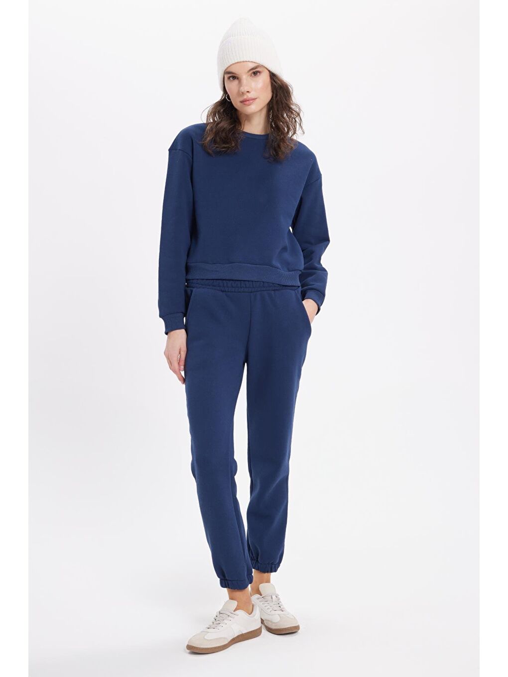 Kadın Regular Fit Pamuklu 3 İplik Yumuşak Dokulu İçi Polarlı Bisiklet Yaka Lacivert Eşofman Takımı-5