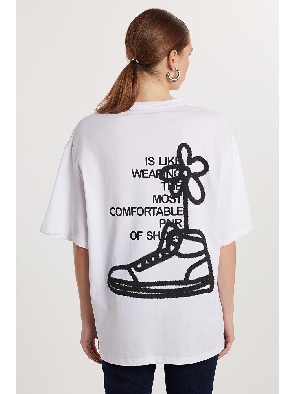 Kadın Regular Fit %100 Pamuk Beyaz Baskılı Bisiklet Yaka Tişört-4