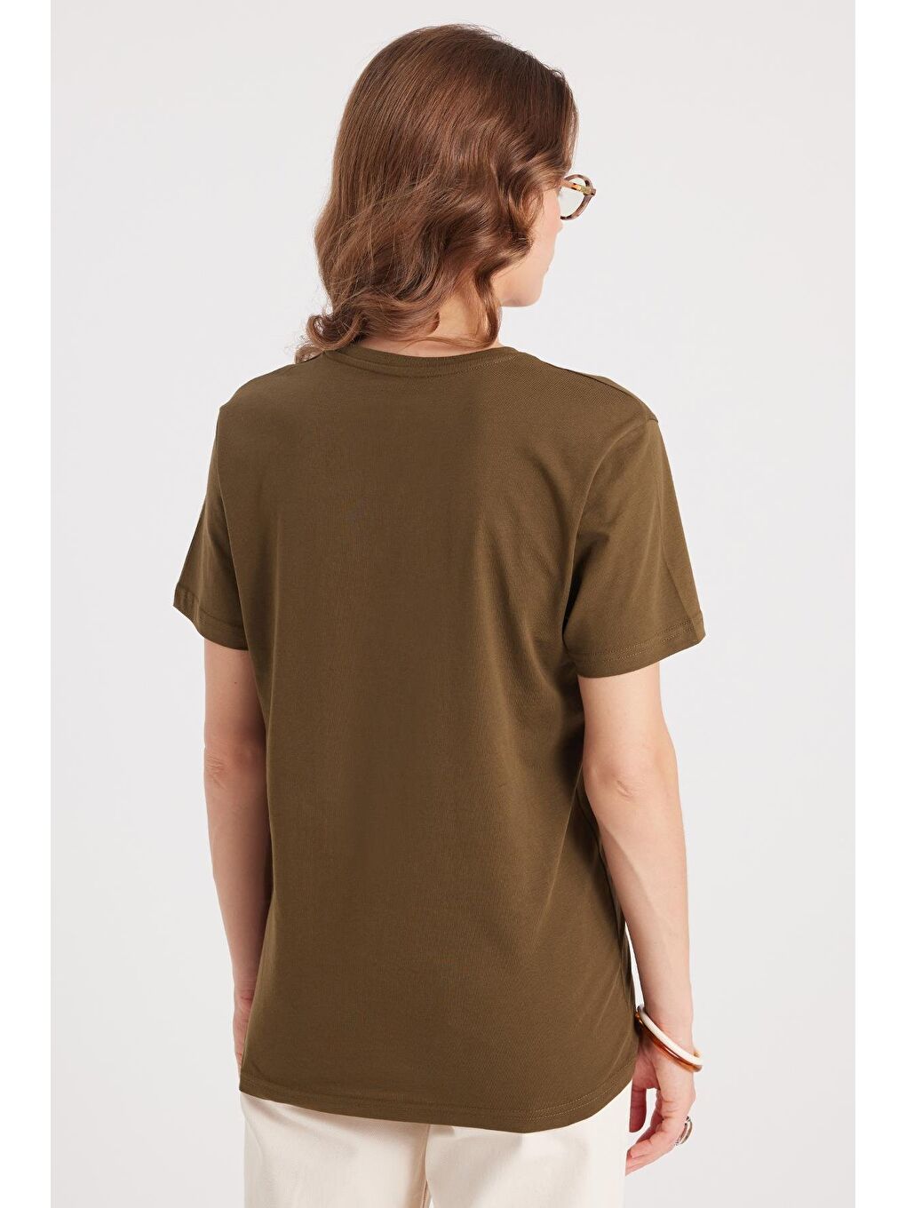 Kadın Bol Kesim Rahat Duruş %100 Pamuk Yumuşak Dokulu Haki Bisiklet Yaka Tişört-6