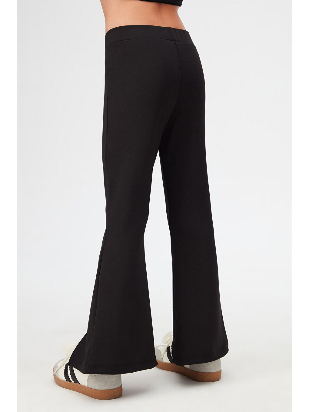 Siyah Kız Çocuk Ön Yırtmaçlı Nervürlü Scuba Pantolon-2