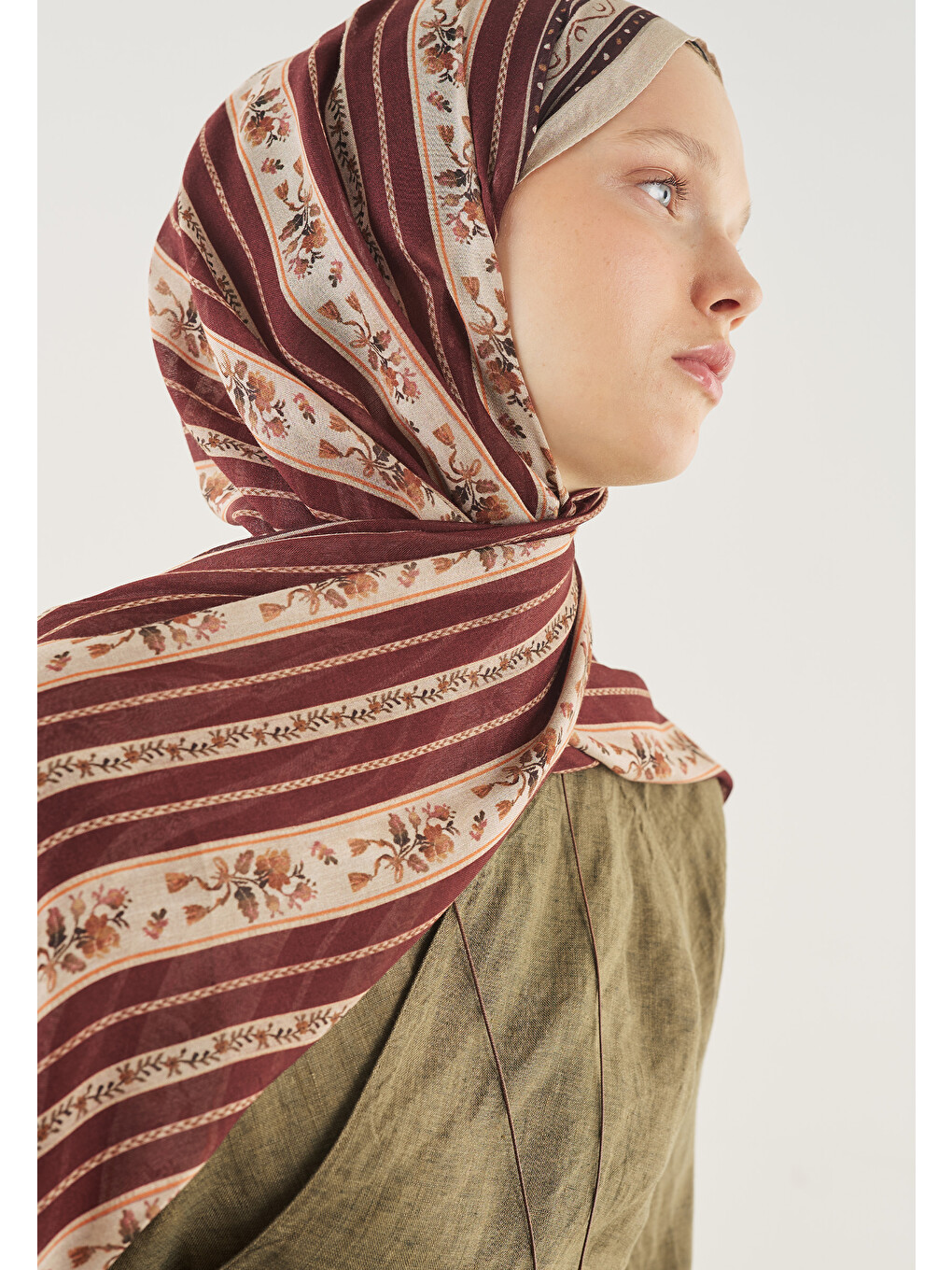 Floral Lines Desen Soft Viskon Şal Bordo-3