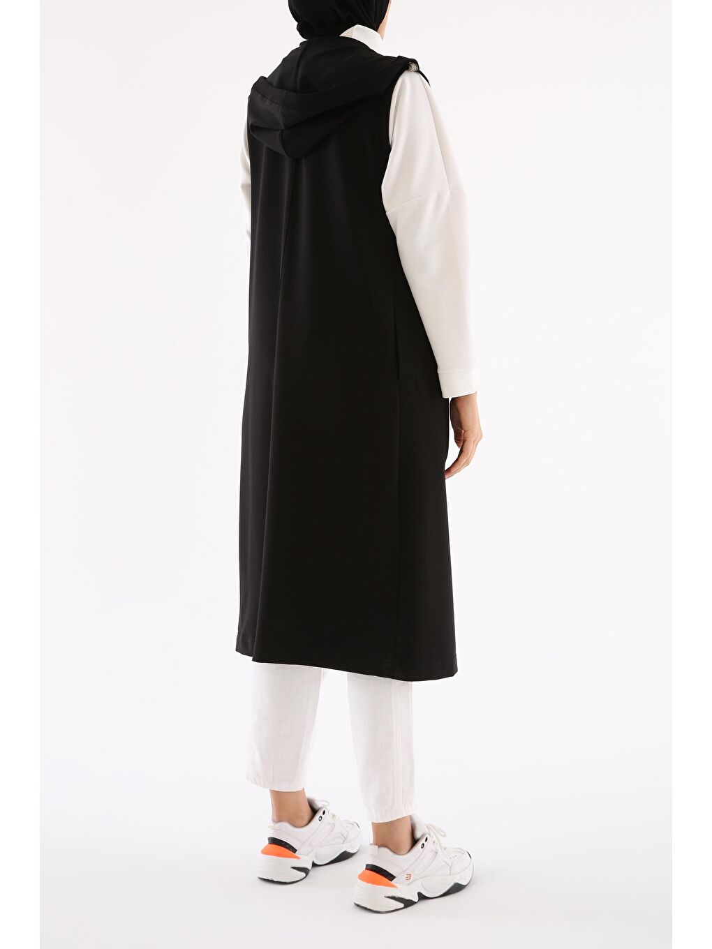 Siyah Omuz Şeritli Fermuarlı Yelek-4