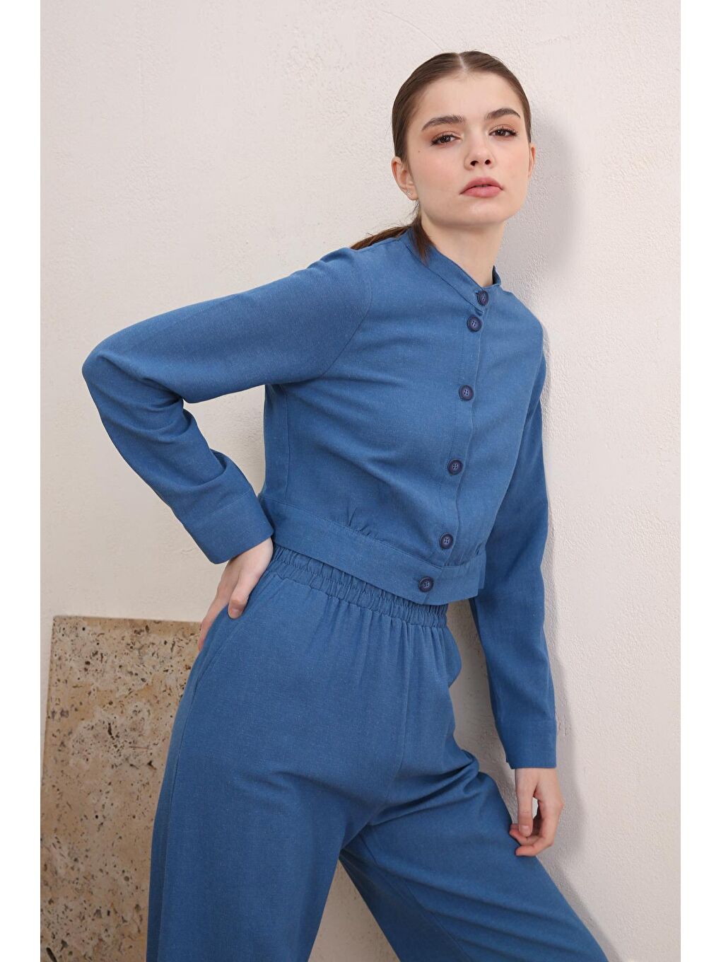 İndigo Hakim Yaka Düğmeli Pamuk Keten Kısa Ceket