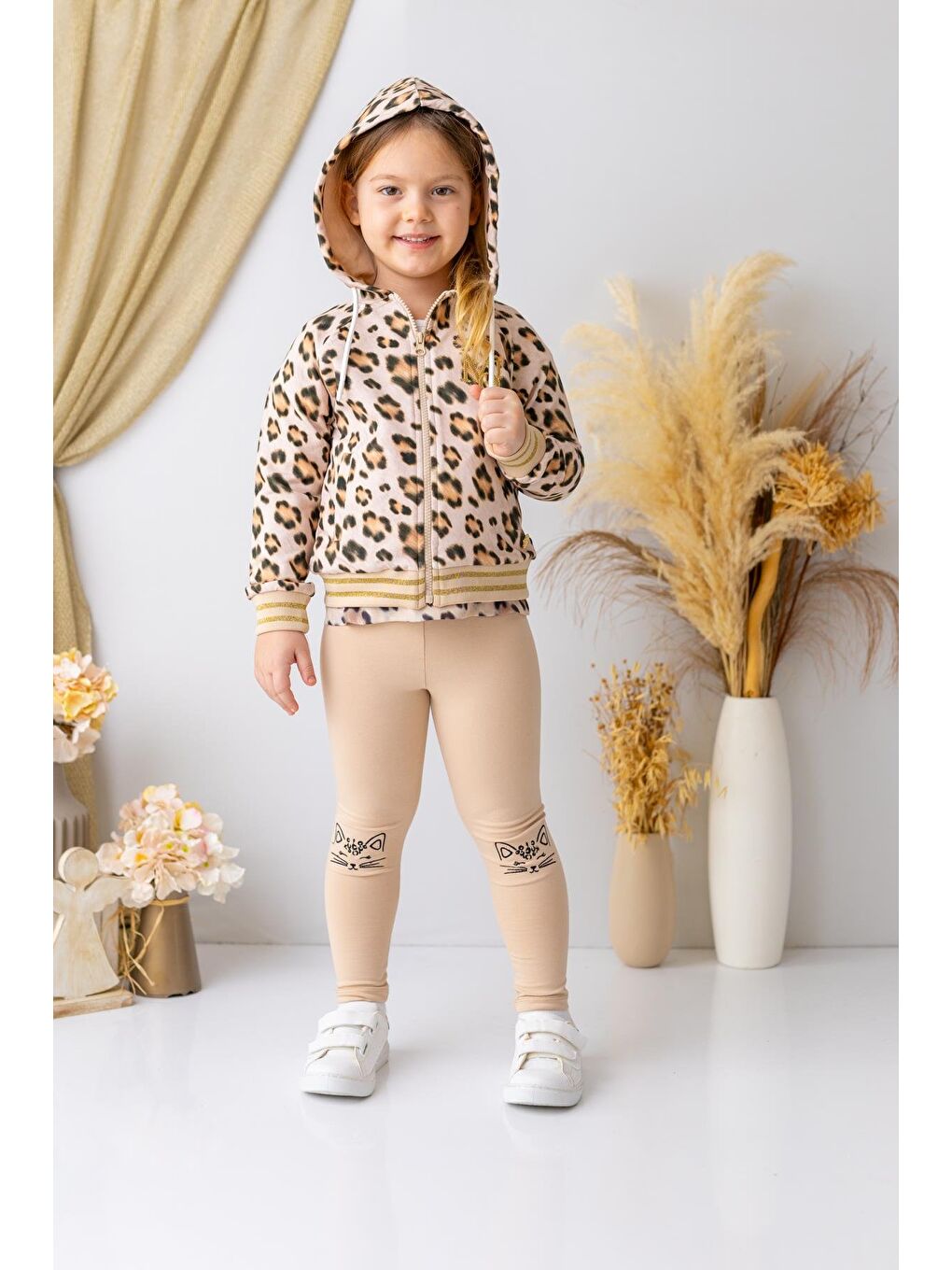 Kahverengi Kız Çocuk Leopar Desenli Kapüşonlu Sweatshirt - Leopar Desenli