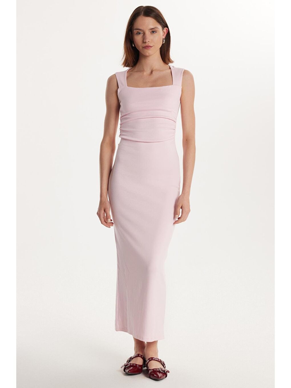 Kadın Modal Kumaş Standart Fit Normal Kesim Kare Yaka Arka Yırtmaçlı Viskon Pembe Elbise-3