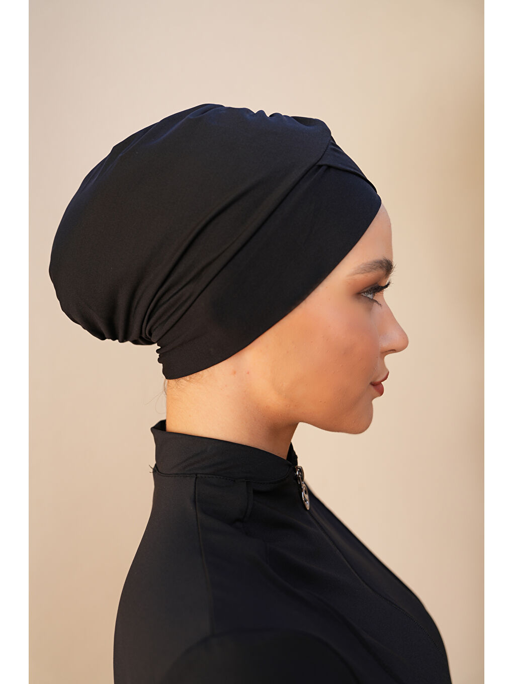 Siyah Çapraz Esnek Kumaş Deniz Havuz Yüzücü Tesettür Mayo Bonesi SB539-2