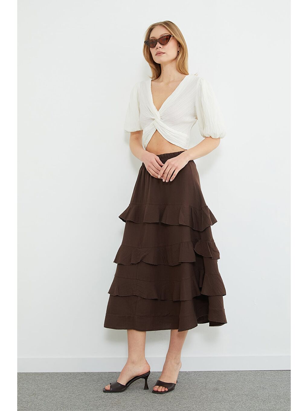 Kahverengi Beli Lastikli Müslin Kumaş Midi Boy Etek-2