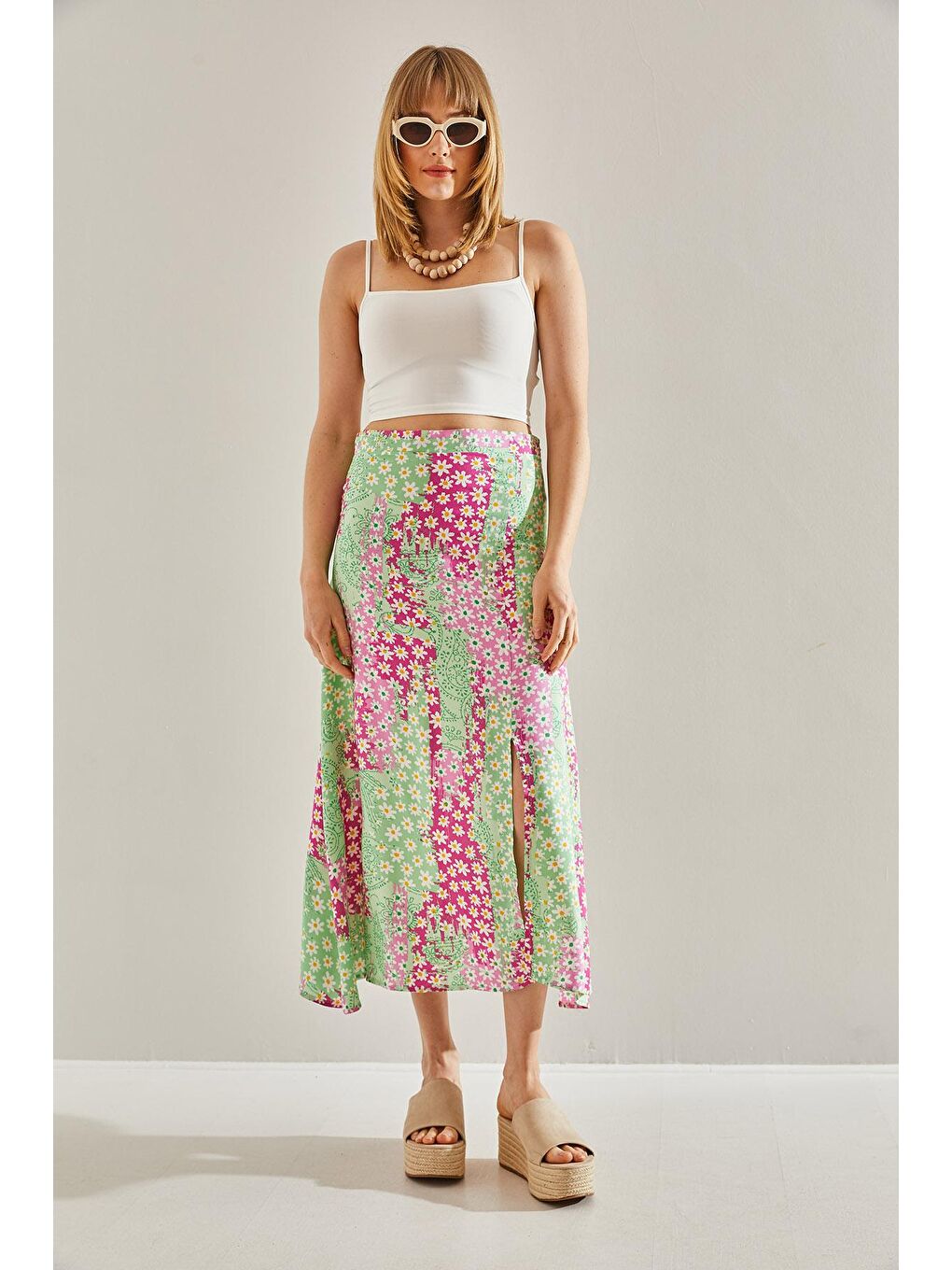 Yeşil Kadın Yandan Gizli Fermuarlı Yırtmaçlı Çiçekli Etek-5