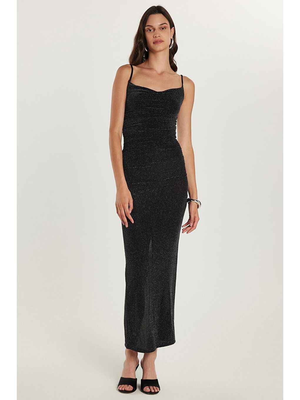 Karışık Kadın Slim Fit Dar Kesim Simli İnce Askılı Siyah Elbise-3