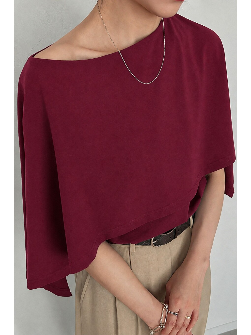 Bordo Kadın Pelerin Detaylı Trend Bluz