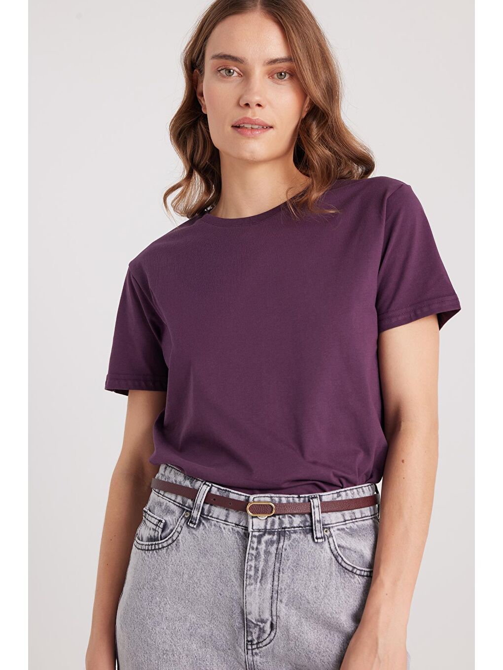 Kadın Bol Kesim Rahat Duruş %100 Pamuk Yumuşak Dokulu Mor Bisiklet Yaka Tişört-3