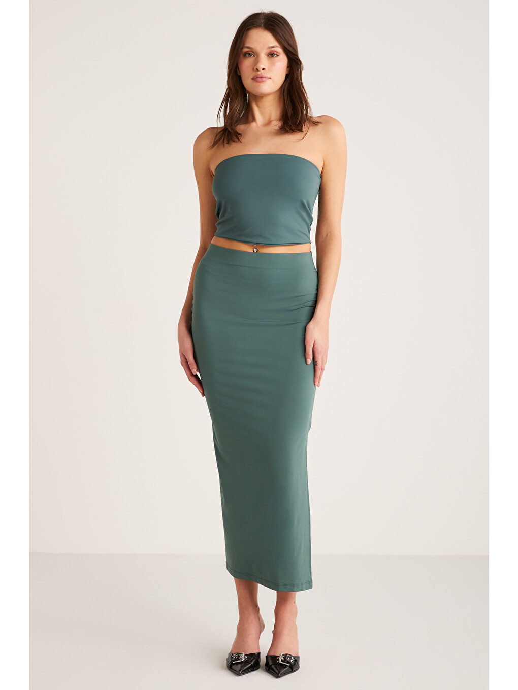 Marsha Kadın Slim Fit Dar Kesim Vücuda Oturan Drape Detaylı Crop Yeşil Büstiyer-3