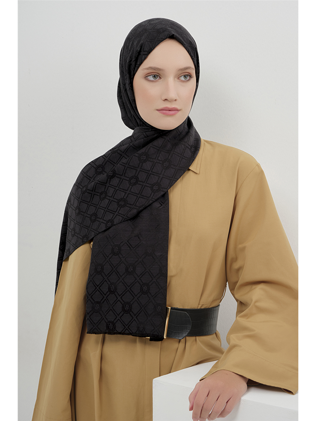 Siyah Elegance P3000 Şal 01-1