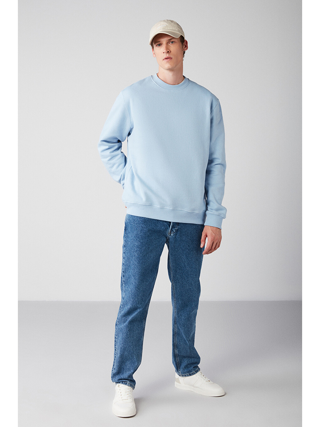 Erkek Organik Kumaşlı Yumuşacık Regular Fit Yuvarlak Yakalı Mavi Sweatshirt-3