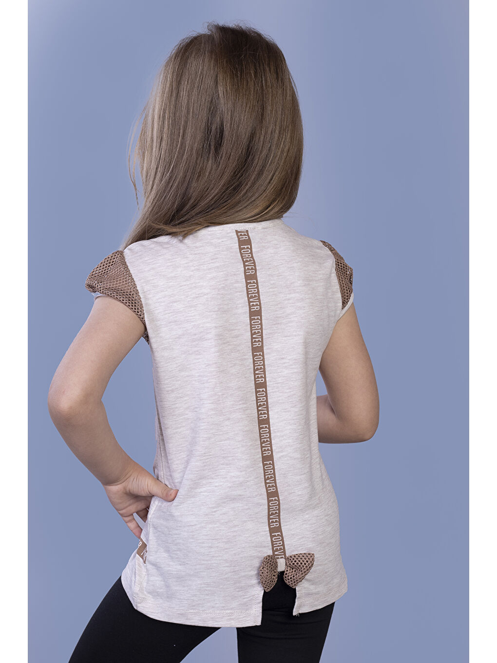 Kahverengi Kız Çocuk Nakışlı Taş İşlemeli Tişört-1