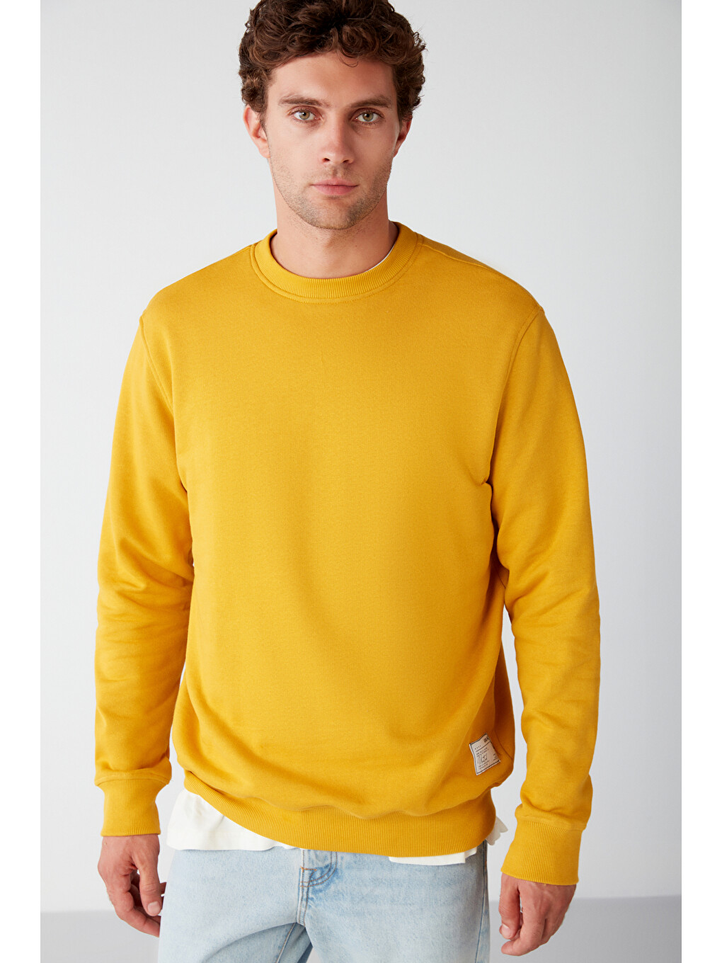 Sarı Travıs Erkek Organik Kumaşlı Yumuşacık Regular Fit Yuvarlak Yakalı Safran Sweatshirt-2