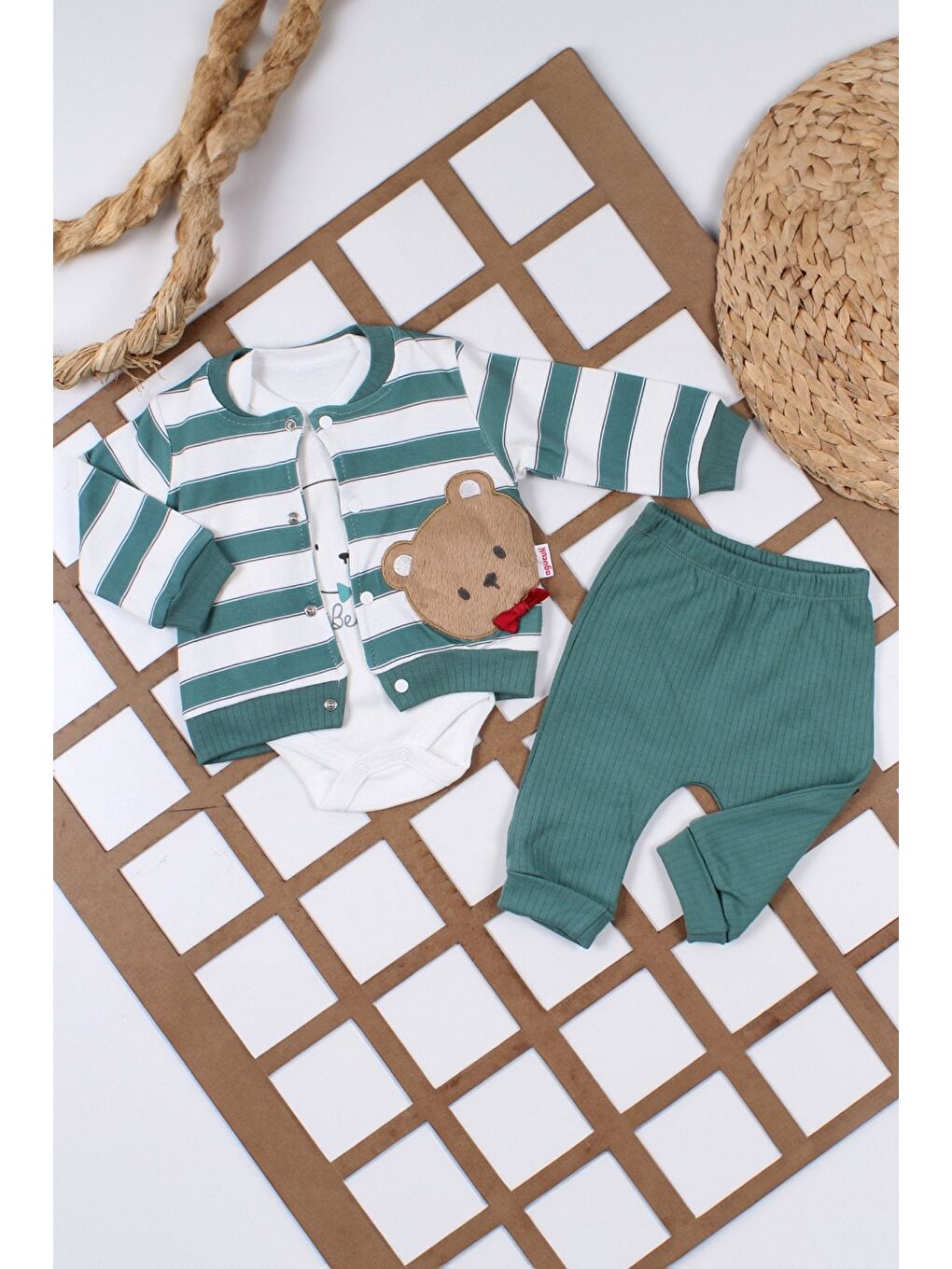 Yeşil %100 Pamuk Çizgili Ayıcık Nakışlı 3 Lü Erkek Çocuk Takım-1