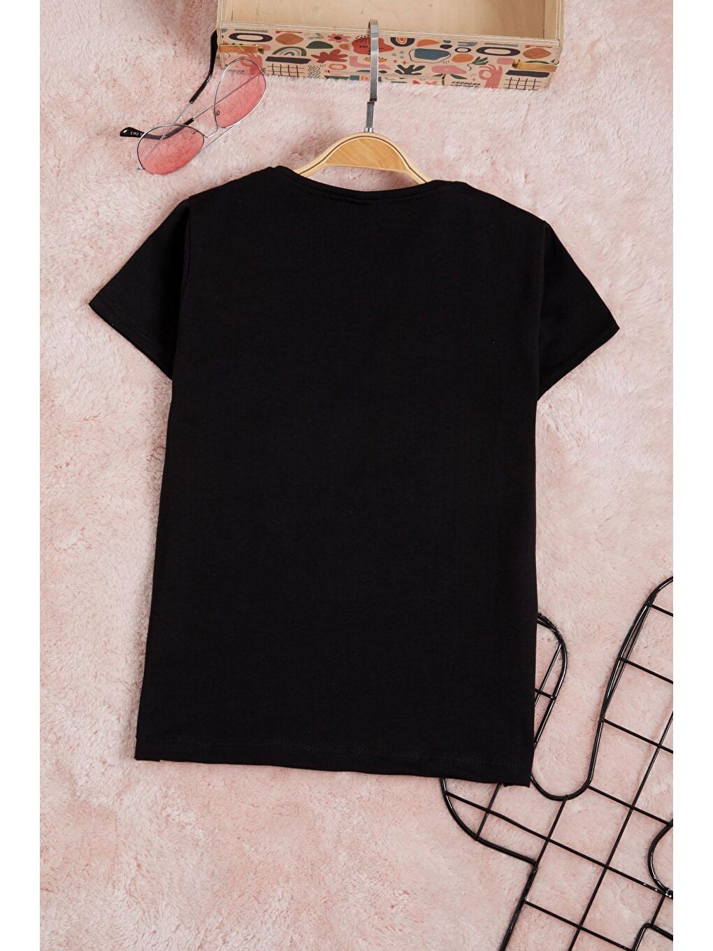 Siyah Bisiklet Yaka Düz Kız Tişört 15570-2