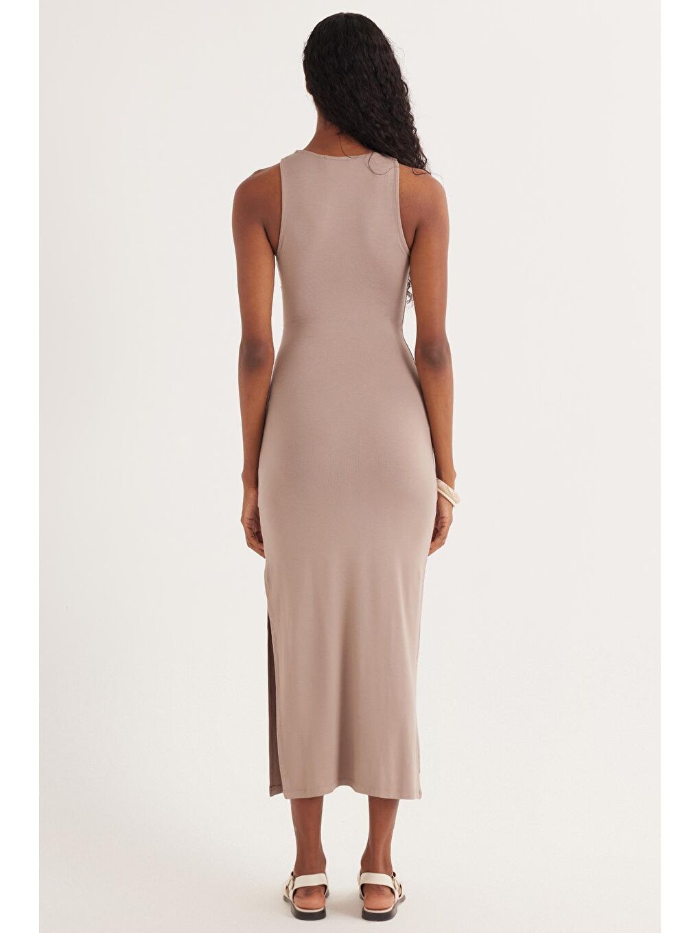 Bej Kadın Modal Kumaş Slim Fit Dar Kesim Sıfır Kol Bisiklet Yaka Vizon Elbise-6