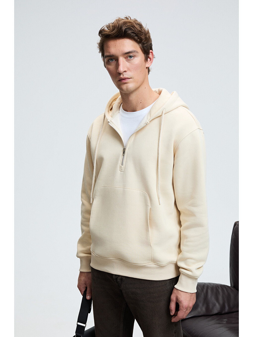 Ekru Justus Erkek Kapüşonlu Kanguru Cepli Fermuar Yakalı Krem Sweatshirt-2