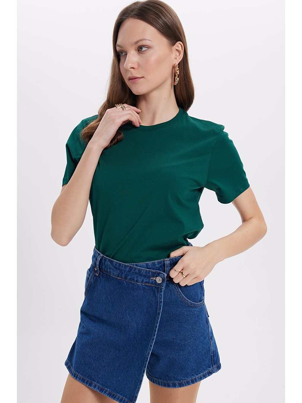 Kadın Bol Kesim Rahat Duruş %100 Pamuk Yumuşak Dokulu Yeşil Bisiklet Yaka Tişört-1