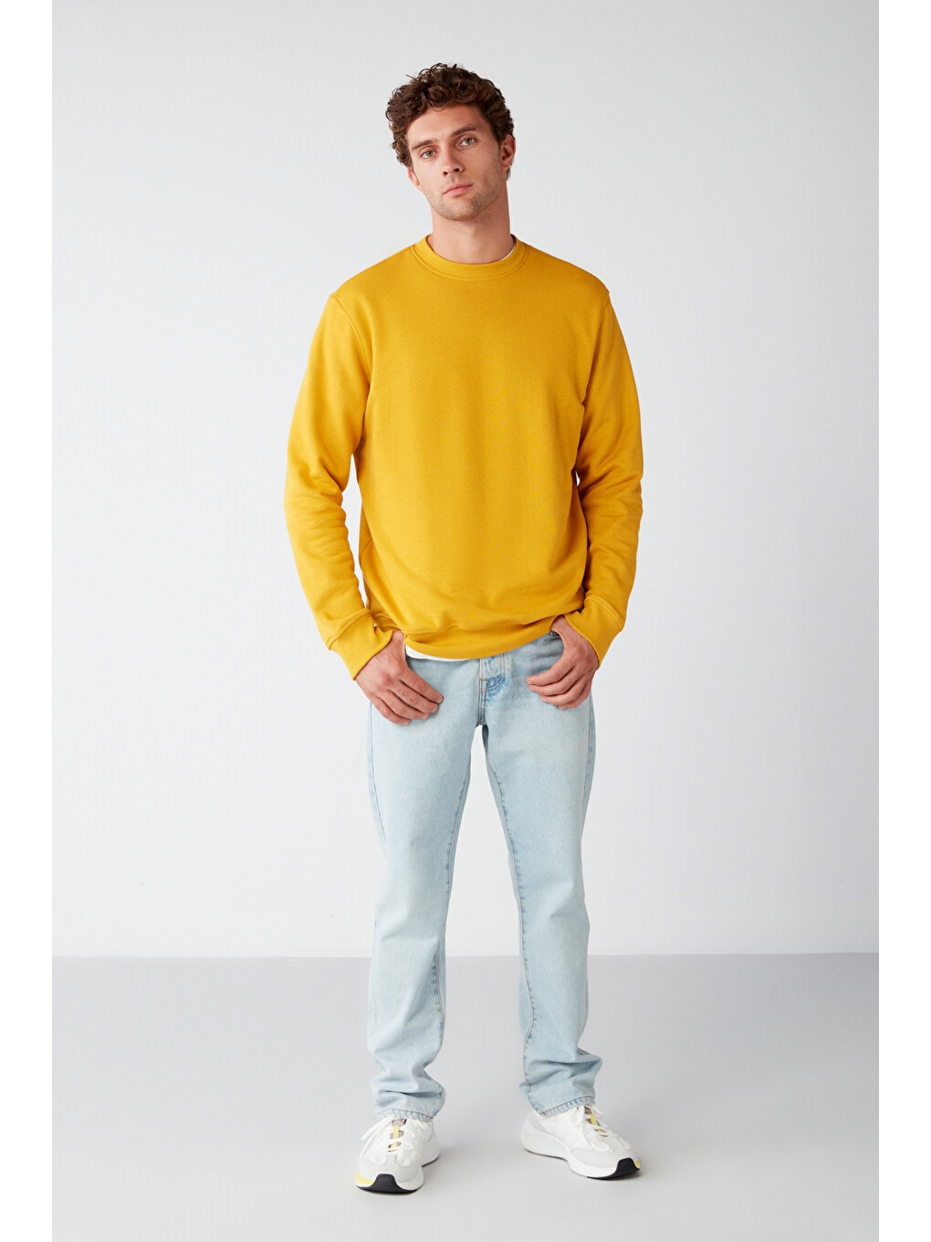 Sarı Travıs Erkek Organik Kumaşlı Yumuşacık Regular Fit Yuvarlak Yakalı Safran Sweatshirt-3